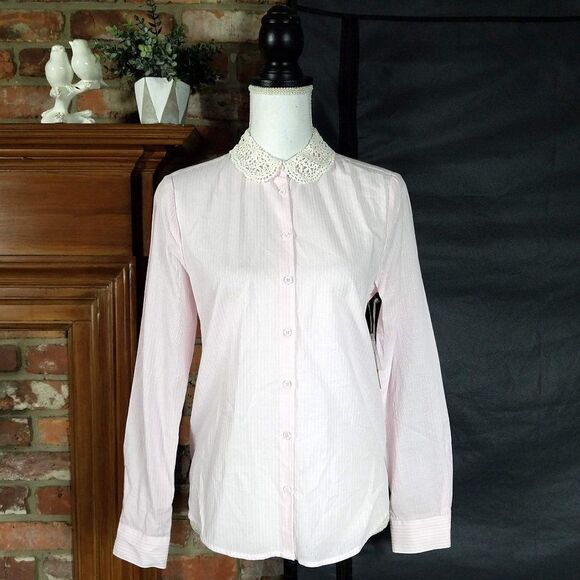 Court & Rowe Pale Pink Button Down With Crochet Lace Collar - Picture 1 of 6